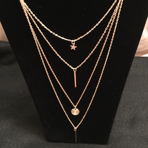 🎊Host Pick🎊Pentagram Multilayer Goldtone Necklace New - Picture 3 of 6